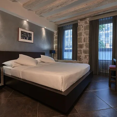 Hotel D'allèves