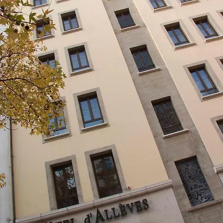 D'allèves Hotel