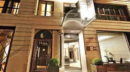 D'allèves Hotel