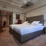 D'alleves Hotel 4*