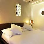 D'alleves Hotel 4*