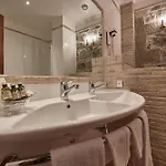 D'alleves Hotel 4*